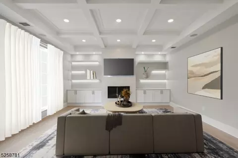 241 Washington Pl, Paramus, NJ 07652 photo 10