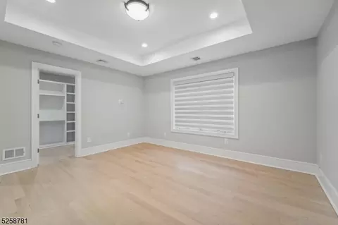 241 Washington Pl, Paramus, NJ 07652 photo 28