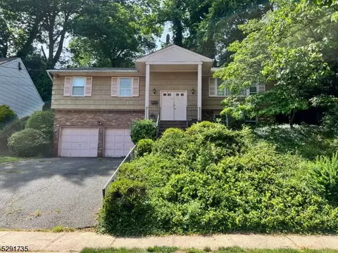 11 Collamore Ter, West Orange, NJ 07052