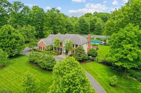 12 Jacob Arnold Rd, Morristown, NJ 07960