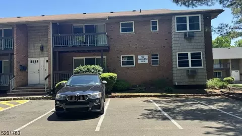 60 Deanna Dr #153, Hillsborough, NJ 08844