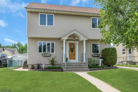 31 Jerome Dr, Clifton, NJ 07011