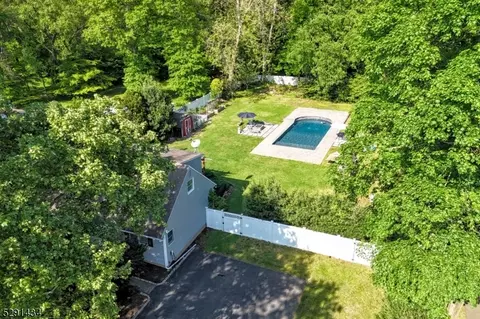 1181 Ringwood Ave, Pompton Lakes, NJ 07442