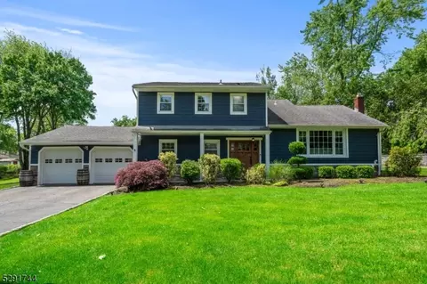 5 Haddonfield Dr, Parsippany-troy Hills Twp, NJ 07054