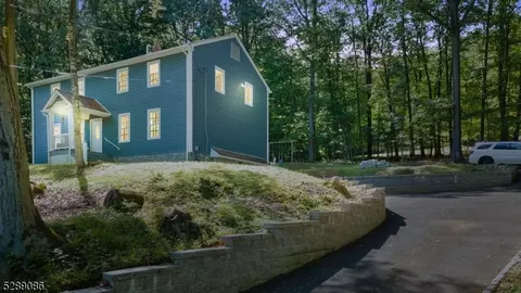 550 Old Dover Rd, Morris Plains, NJ 07950