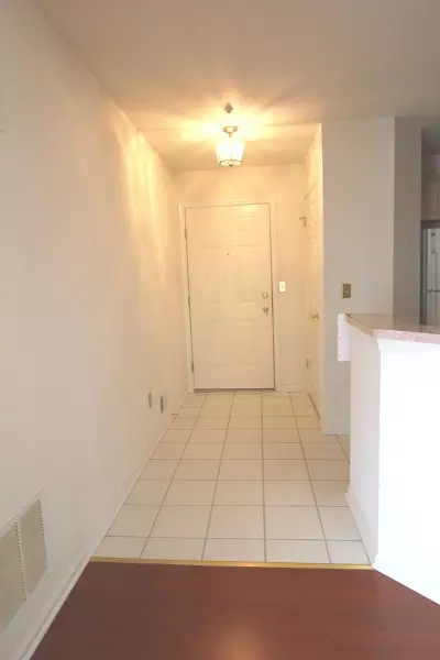 36 Potomac Dr, Basking Ridge, NJ 07920 photo 3