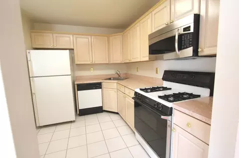 36 Potomac Dr, Basking Ridge, NJ 07920 photo 5