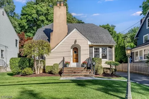 351 Doremus Ave, Glen Rock, NJ 07452