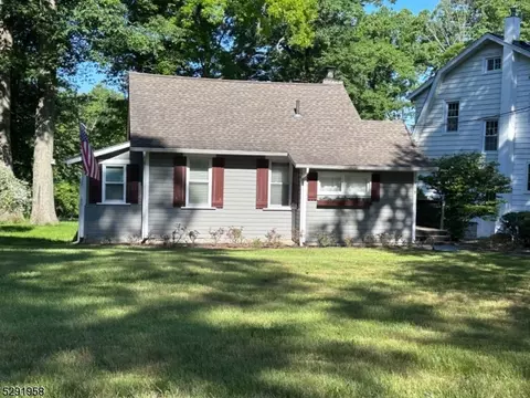 119 Rockaway Dr, Boonton, NJ 07005