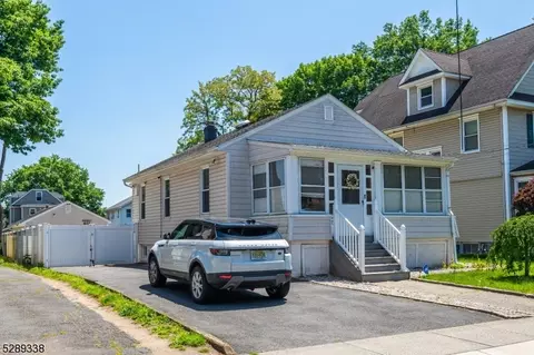 25 Baldwin Pl, Bloomfield, NJ 07003