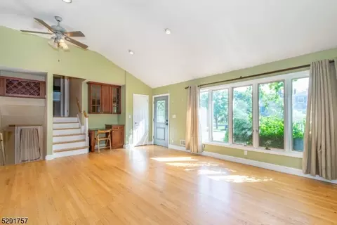 4 Berkley Ct, Wayne, NJ 07470 photo 10