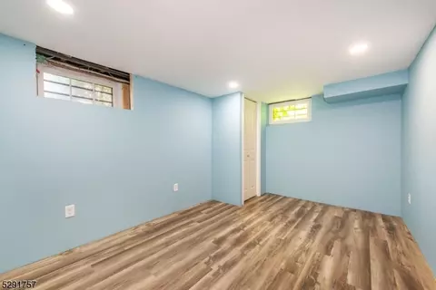 4 Berkley Ct, Wayne, NJ 07470 photo 18