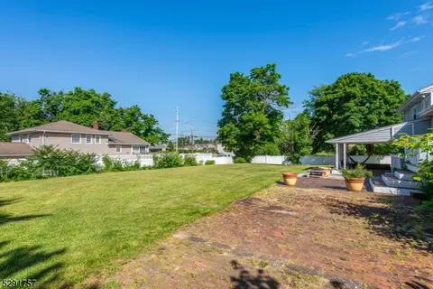 4 Berkley Ct, Wayne, NJ 07470 photo 22