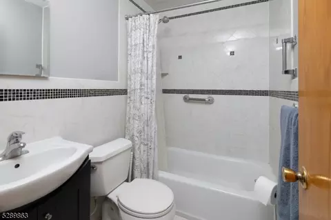 108 W Franklin St, Hackensack, NJ 07601 photo 13