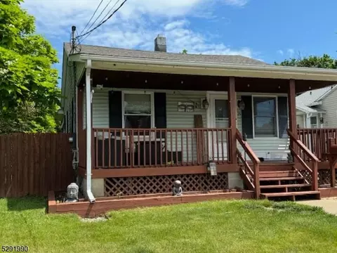 29 Butler St, Franklin, NJ 07416