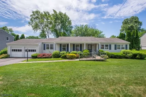 11 Ogden Pl, Parsippany-troy Hills Twp, NJ 07054
