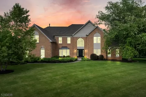 7 Southfield Dr, Montgomery, NJ 08502