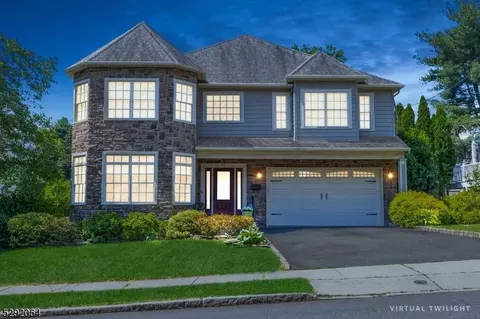 57 High St, Nutley, NJ 07110