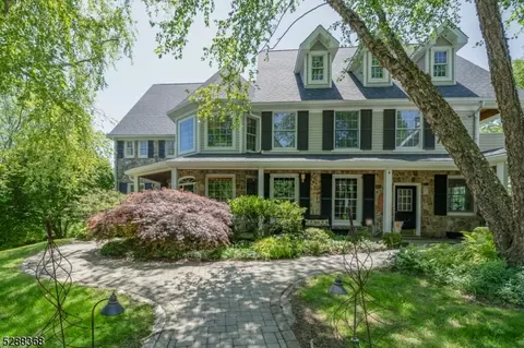 6 Corral Cir, Lebanon, NJ 08833