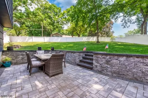77 Tall Oaks Dr, Wayne, NJ 07470 photo 29