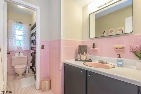 77 Tall Oaks Dr, Wayne, NJ 07470 photo 19