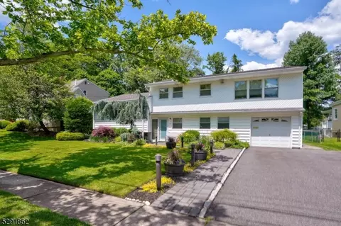 26 Redwood Rd, Springfield, NJ 07081