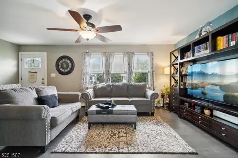 25 Wharton Ave, Nutley, NJ 07110 photo 5
