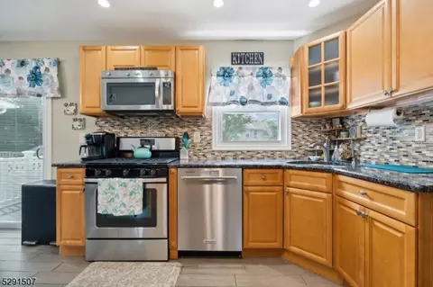 25 Wharton Ave, Nutley, NJ 07110 photo 13