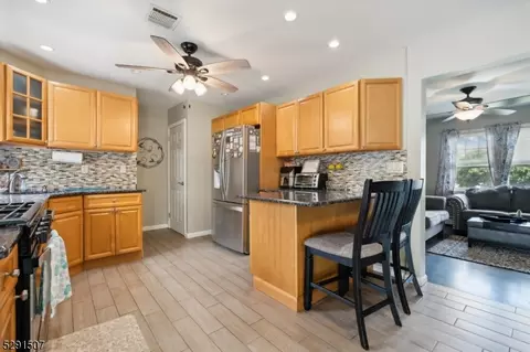25 Wharton Ave, Nutley, NJ 07110 photo 10