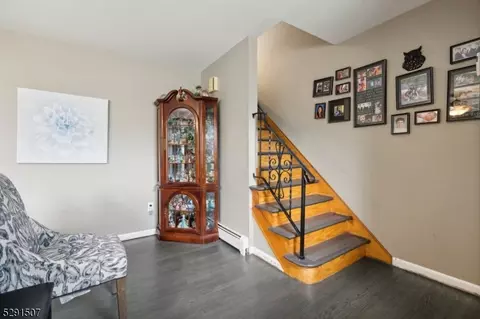 25 Wharton Ave, Nutley, NJ 07110 photo 14