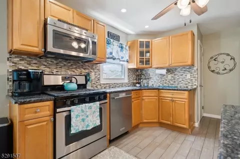 25 Wharton Ave, Nutley, NJ 07110 photo 11