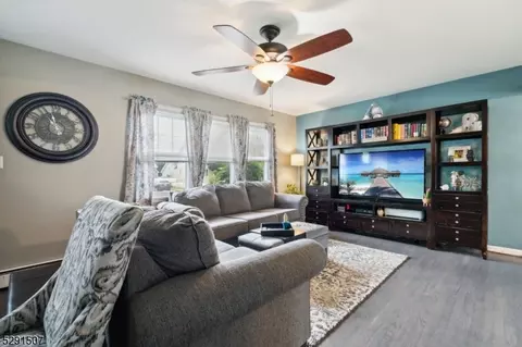 25 Wharton Ave, Nutley, NJ 07110 photo 4