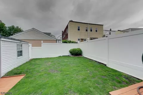 88 Devon Ter, Kearny, NJ 07032 photo 6