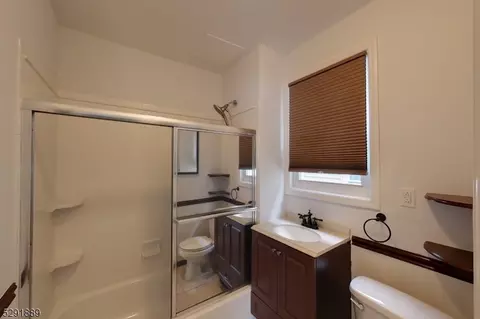 88 Devon Ter, Kearny, NJ 07032 photo 21