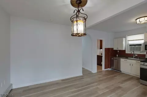 88 Devon Ter, Kearny, NJ 07032 photo 13