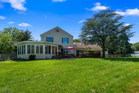 33 Statesville Quarry Rd, Lafayette, NJ 07848