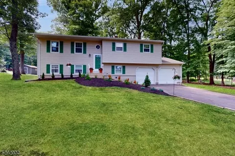 1073 Buxton Rd, Bridgewater, NJ 08807