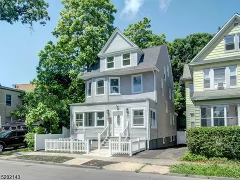 7 N 17th St, East Orange, NJ 07017