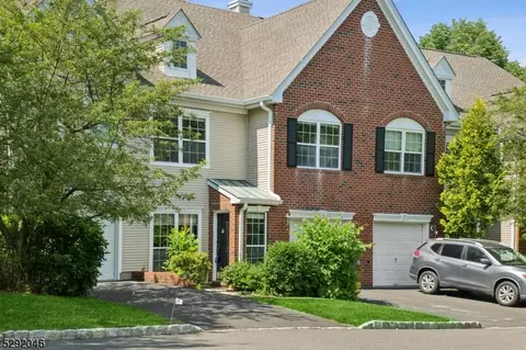 3 Clark Ct, Bernards, NJ 07920