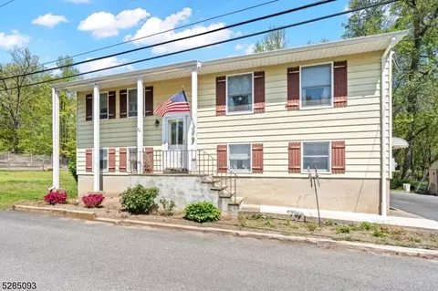 54 Greenwood Lake Tpke, Ringwood, NJ 07456