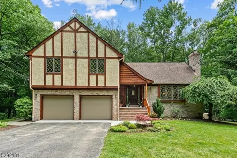 224 Magee Rd, Ringwood, NJ 07456