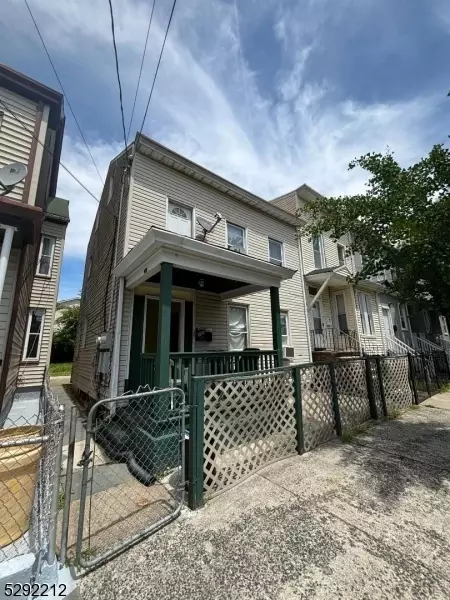113 Pearl St, Paterson, NJ 07501