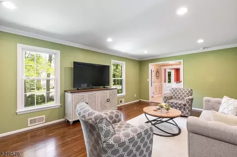 2 Deerpath Ln, Berkeley Heights, NJ 07922 photo 7