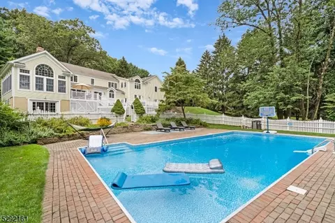 44 Mountainside Rd, Mendham, NJ 07945 photo 5