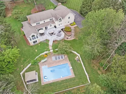 44 Mountainside Rd, Mendham, NJ 07945