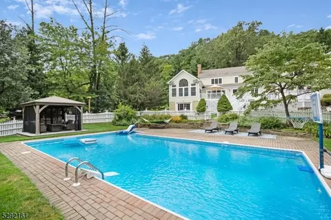 44 Mountainside Rd, Mendham, NJ 07945 photo 6