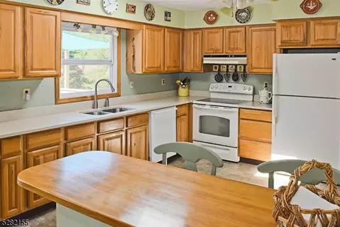 35 Johnson Rd, Hackettstown, NJ 07840 photo 23