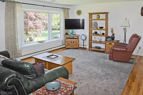 35 Johnson Rd, Hackettstown, NJ 07840 photo 9
