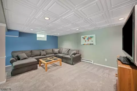 39 Willow Dr, Chester, NJ 07930 photo 23