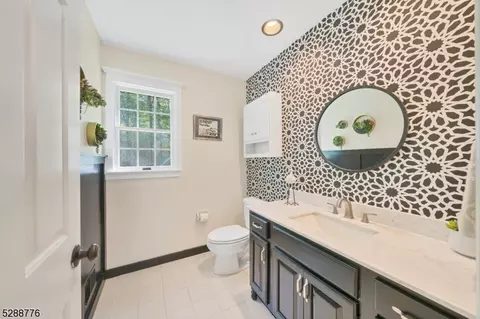 39 Willow Dr, Chester, NJ 07930 photo 11